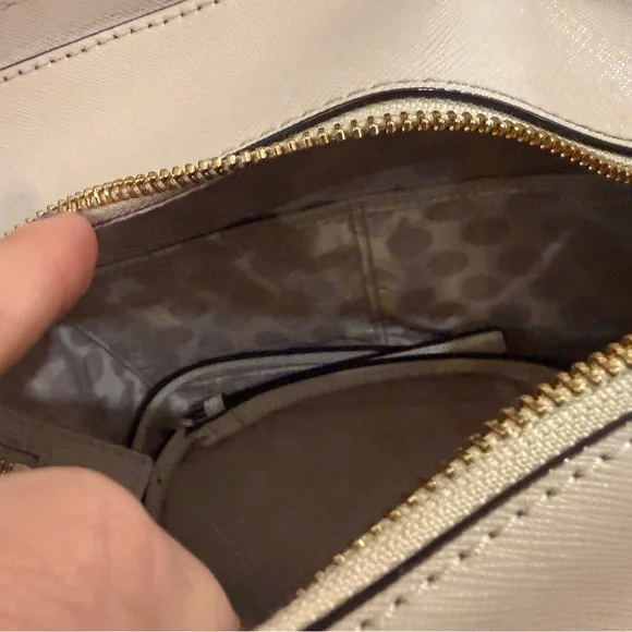 Kate Spade New York Cedar Street Hayden Bag In Blush & Cream with Gold Hardware - Picture 9 of 14